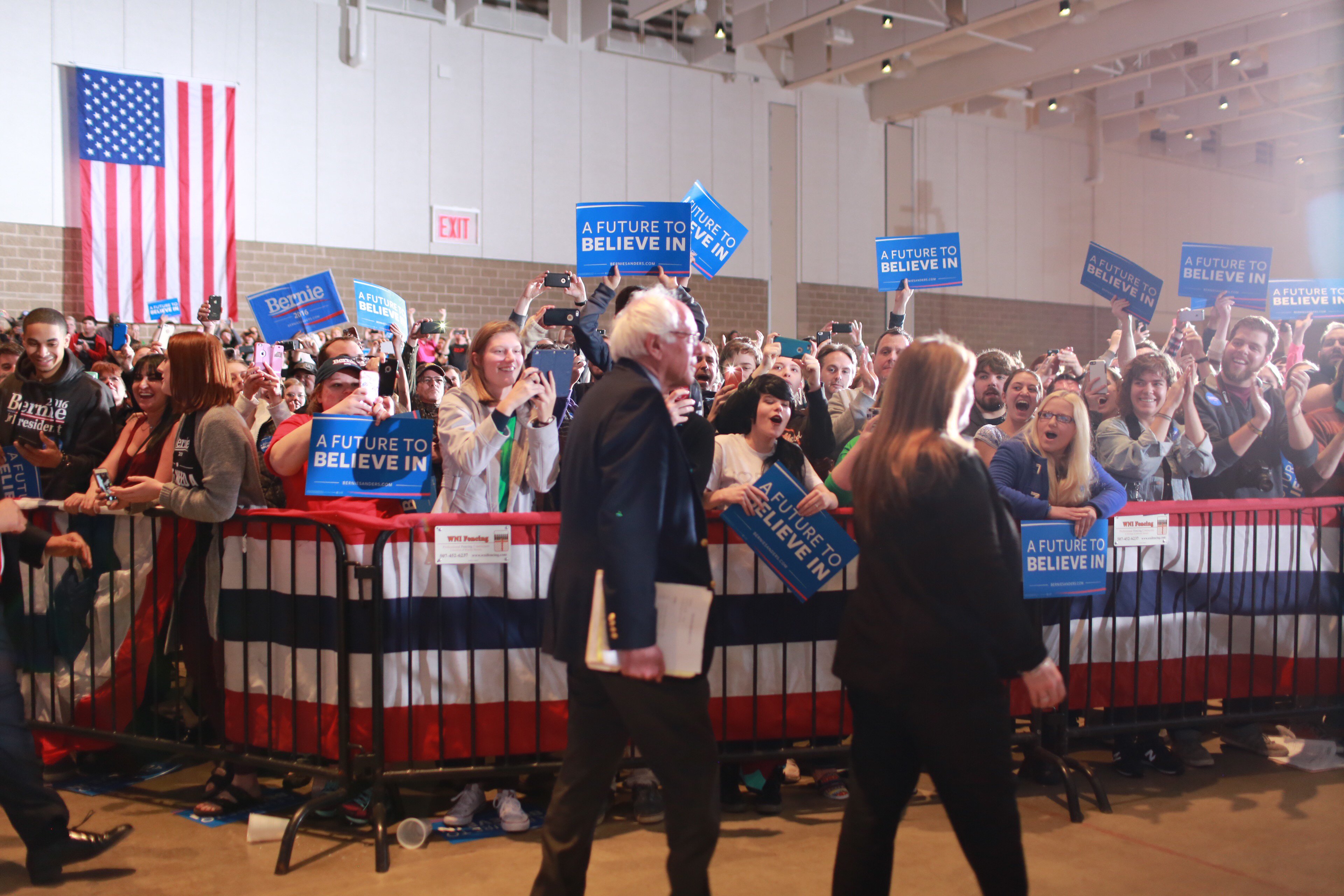 Press Release We Love You Bernie Crowd Shouts In Super Tuesday Minnesota The American 